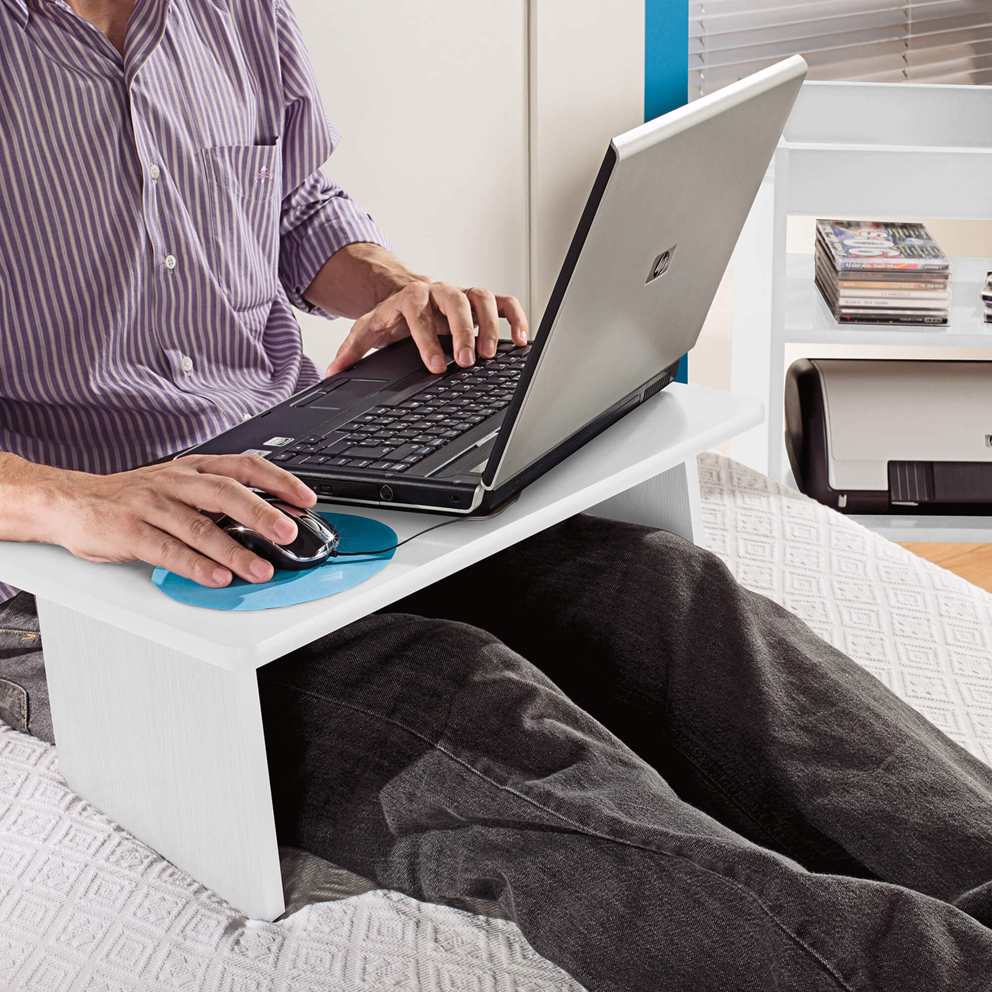 Mesa para notebook Artely com Tampo Portátil Branco (5)